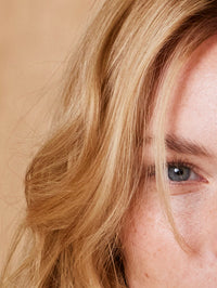 Bild der khadi Haarfarbe Hellblond in der Darstellung
