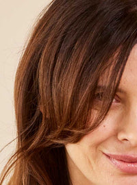 Bild von haare-model, Darstellung von Khadi-Haarpflege