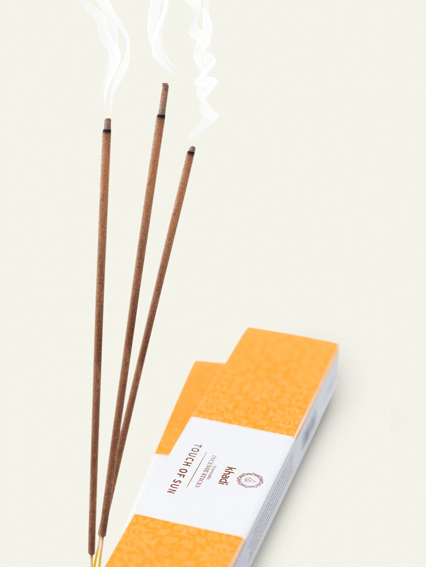 Bild von Touch of Sun Räucherstäbchen Verpackung von Khadi
